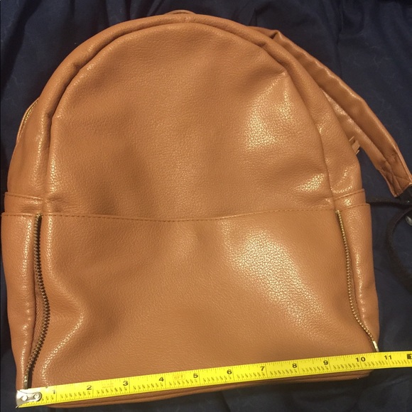 Faux Leather backpack - Picture 7 of 8